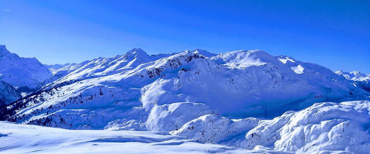 Blue skies and perfect snow conditions